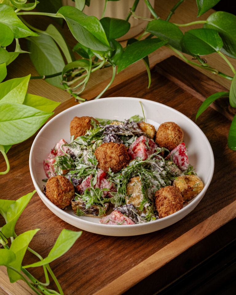 Falafel salatı